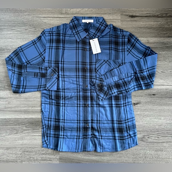 We Wore What Women's XXS/XS Boyfriend Plaid Button-Up Relaxed Shirt Blue/ Black - Picture 4 of 12